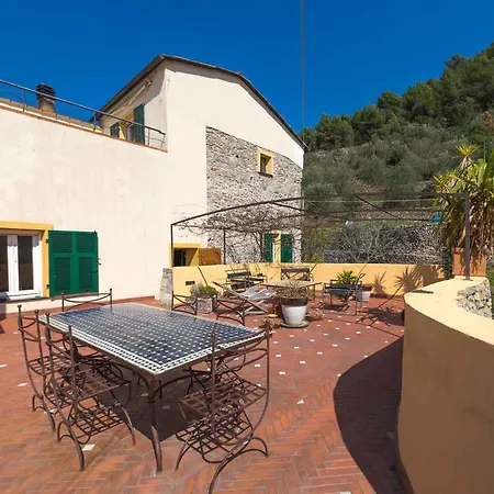 Maison Jean Francois Finale Ligure